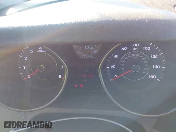 2015 Hyundai Elantra SE with VIN 5NPDH4AE6FH583164, listed as a IAAI auction lot 43449153 with 117,324 mi miles and . Bid and sale history available at DreamBid. Image 7.