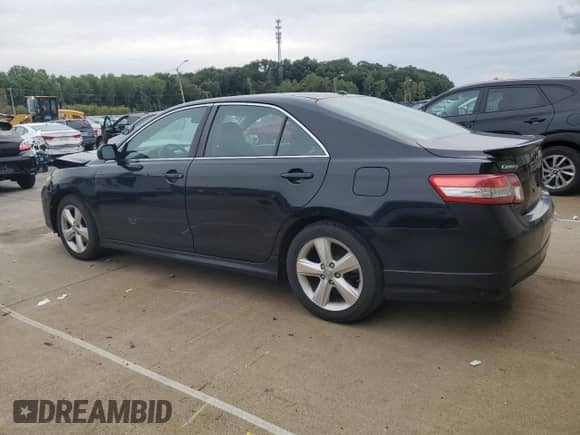 2011 Toyota Camry XLE с VIN 4T1BK3EK7BU621208, выставлен на аукционе Copart как лот 82082005 с пробегом 318 081 миль миль и Чистый • Clean title. История ставок и продаж доступна на DreamBid. Изображение 2.