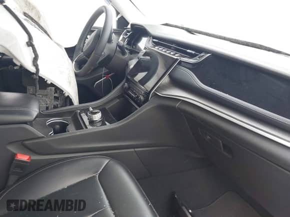 2024 Jeep Grand Cherokee with VIN 1C4RJYB61RC710573, listed as a IAAI auction lot 43369280 with Not provided miles and . Bid and sale history available at DreamBid. Image 5.