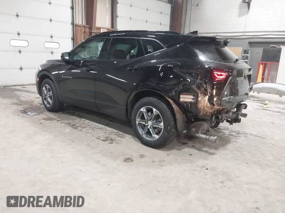 2023 Chevrolet Blazer LT с VIN 3GNKBJR45PS234918, выставлен на аукционе IAAI как лот 42318333 с пробегом 16 348 миль миль и . История ставок и продаж доступна на DreamBid. Изображение 3.