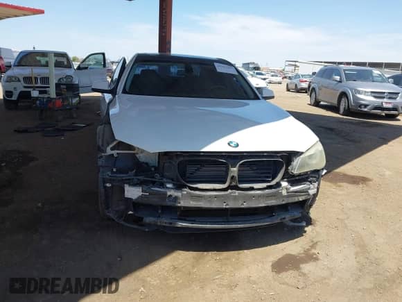 2010 BMW 7 Series 750i with VIN WBAKA8C54ACY36127, listed as a IAAI auction lot 42392407 with 155,740 mi miles and . Bid and sale history available at DreamBid. Image 14.