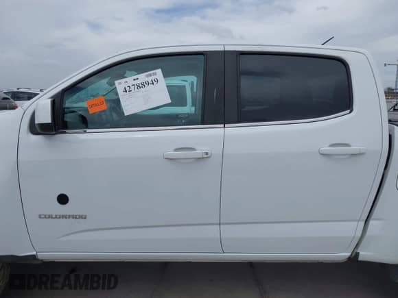 2017 Chevrolet Colorado 4WD WT z VIN 1GCGTBEN5H1329238, wystawiony jako IAAI lot #42788949 z przebiegiem 107 773 mil mil oraz . Historia ofert i sprzedaży dostępna na DreamBid. Obrazek 14.