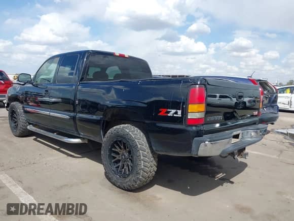 2004 GMC Sierra 1500 SLE with VIN 2GTEK19T841288170, listed as a IAAI auction lot 41955837 with 118,677 mi miles and . Bid and sale history available at DreamBid. Image 3.