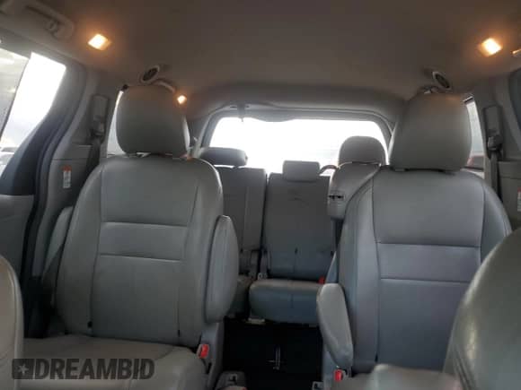 2015 Toyota Sienna LE with VIN 5TDKK3DC0FS613542, listed as a Copart auction lot 86701935 with 191,958 mi miles and Salvage title. Bid and sale history available at DreamBid. Image 10.