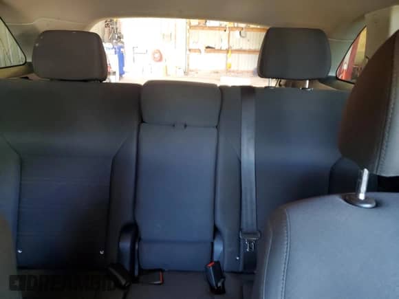 2018 Kia Sorento LX z VIN 5XYPG4A30JG342067, wystawiony jako Copart lot #67410695 z przebiegiem 142 171 mil mil oraz Szkoda całkowita • Salvage title. Historia ofert i sprzedaży dostępna na DreamBid. Obrazek 10.