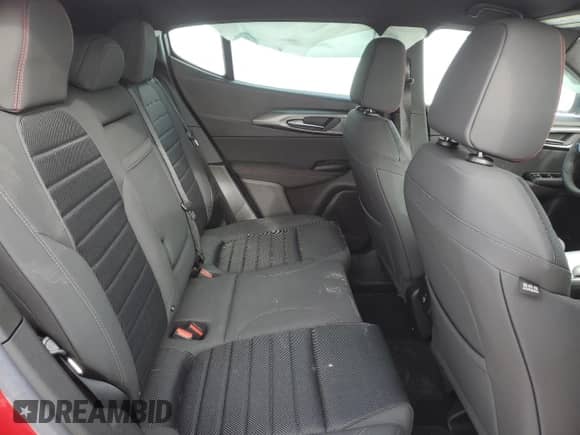 2024 Dodge Hornet R/T z VIN ZACPDFCW7R3A12327, wystawiony jako Copart lot #45739315 z przebiegiem 1 553 mil mil oraz Szkoda całkowita • Salvage title. Historia ofert i sprzedaży dostępna na DreamBid. Obrazek 10.