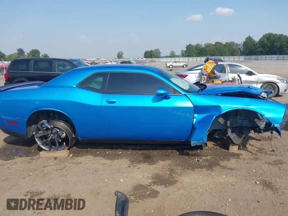 2023 Dodge Challenger SXT с VIN 2C3CDZAG9PH600169, выставлен на аукционе IAAI как лот 43252338 с пробегом 68 029 миль миль и . История ставок и продаж доступна на DreamBid. Изображение 14.