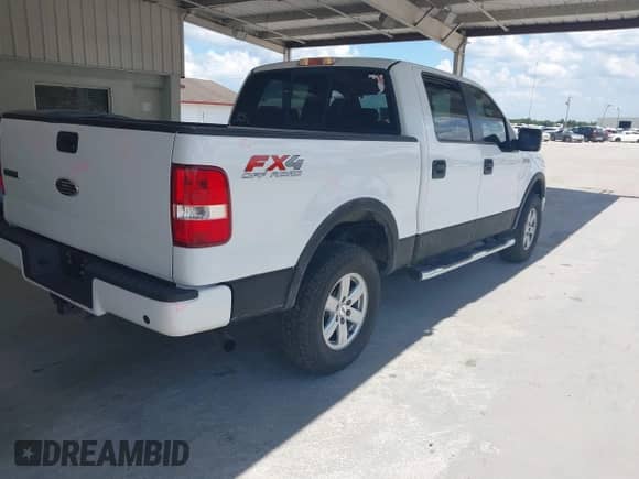 2006 Ford F-150 XLT with VIN 1FTPW14546KD64072, listed as a IAAI auction lot 42529375 with 216,573 mi miles and . Bid and sale history available at DreamBid. Image 4.
