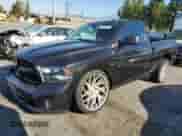 2019 Ram 1500 Express z VIN 3C6JR6AT4KG511528, wystawiony jako Copart lot #64066725 z przebiegiem 110 421 mil mil oraz Szkoda całkowita • Salvage title. Historia ofert i sprzedaży dostępna na DreamBid. Obrazek 1.