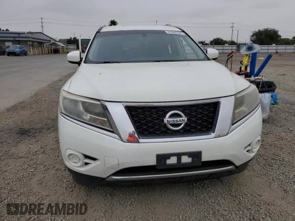 2016 Nissan Pathfinder SV z VIN 5N1AR2MM6GC643136, wystawiony jako Copart lot #81820325 z przebiegiem 124 003 mil mil oraz Czysty tytuł • Clean title. Historia ofert i sprzedaży dostępna na DreamBid. Obrazek 5.