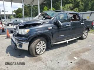 2012 Toyota Tundra Limited z VIN 5TFHW5F19CX221199, wystawiony jako Copart lot #68721285 z przebiegiem Nie podano mil oraz Szkoda całkowita • Salvage title. Historia ofert i sprzedaży dostępna na DreamBid. Obrazek 1.