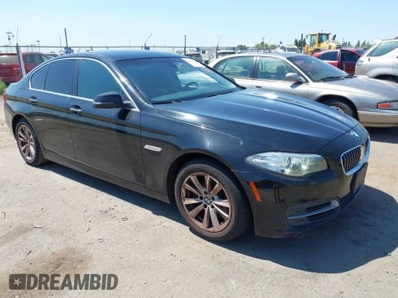 2014 BMW 5 Series 528i with VIN WBA5A5C50ED501524, listed as a IAAI auction lot 42746582 with 134,222 mi miles and . Bid and sale history available at DreamBid. Image 1.