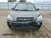 2008 Hyundai Tucson SE с VIN KM8JN72D98U802156, выставлен на аукционе Copart как лот 57833625 с пробегом 208 931 миль миль и Списание • Salvage title. История ставок и продаж доступна на DreamBid. Изображение 5.