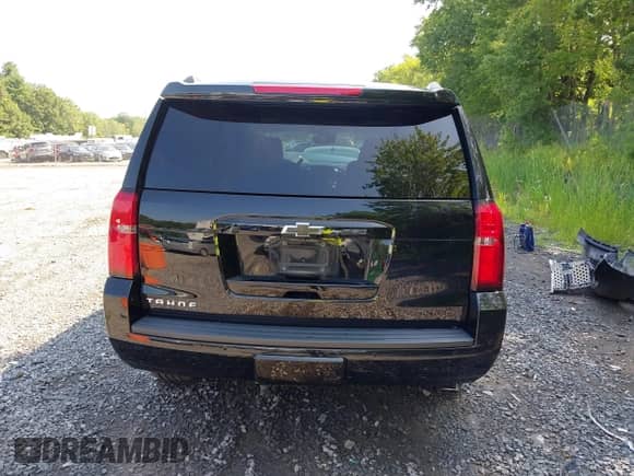 2019 Chevrolet Tahoe LT с VIN 1GNSKBKC3KR289368, выставлен на аукционе IAAI как лот 42818666 с пробегом 89 578 миль миль и . История ставок и продаж доступна на DreamBid. Изображение 16.