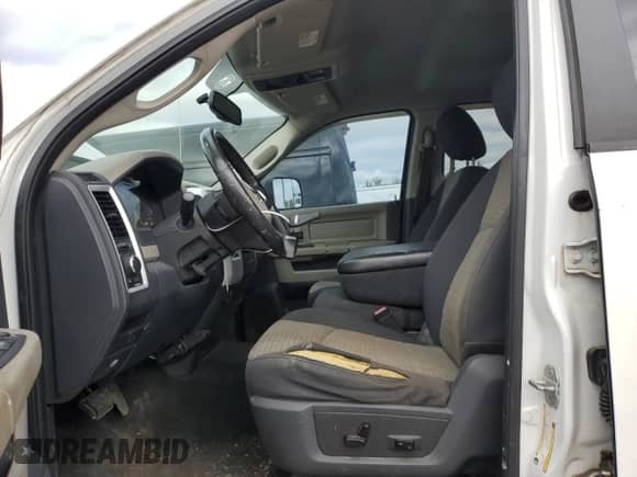 2010 Dodge 2500 SLT z VIN 3D7TT2CT7AG117003, wystawiony jako Copart lot #81650835 z przebiegiem 122 604 mil mil oraz Czysty tytuł • Clean title. Historia ofert i sprzedaży dostępna na DreamBid. Obrazek 7.