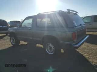 1989 Chevrolet Blazer с VIN 1GNCT18Z5K8186529, выставлен на аукционе Copart как лот 87272064 с пробегом 196 481 миль миль и Чистый • Clean title. История ставок и продаж доступна на DreamBid. Изображение 2.