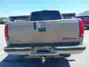1996 GMC Sierra 1500 z VIN 2GTEC19M3T1502695, wystawiony jako IAAI lot #42199919 z przebiegiem 285 889 mil mil oraz . Historia ofert i sprzedaży dostępna na DreamBid. Obrazek 6.