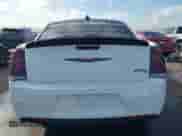 2021 Chrysler 300 S z VIN 2C3CCABT6MH606376, wystawiony jako IAAI lot #41408758 z przebiegiem 50 344 mil mil oraz . Historia ofert i sprzedaży dostępna na DreamBid. Obrazek 17.