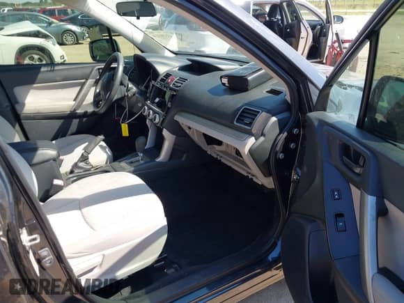 2016 Subaru Forester 2.5i z VIN JF2SJAAC7GH561412, wystawiony jako IAAI lot #43339319 z przebiegiem 130 234 mil mil oraz . Historia ofert i sprzedaży dostępna na DreamBid. Obrazek 5.