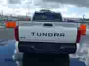 2024 Toyota Tundra Limited z VIN 5TFWA5DB9RX217552, wystawiony jako IAAI lot #41588555 z przebiegiem 3 216 mil mil oraz . Historia ofert i sprzedaży dostępna na DreamBid. Obrazek 16.