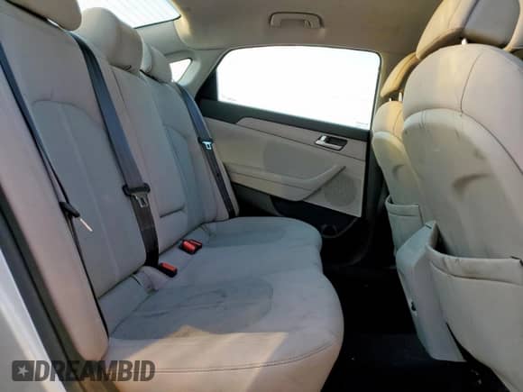 2015 Hyundai Sonata SE с VIN 5NPE24AF3FH051210, выставлен на аукционе Copart как лот 68025865 с пробегом 310 714 миль миль и Списание • Salvage title. История ставок и продаж доступна на DreamBid. Изображение 10.