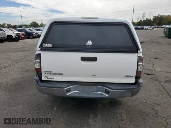 2012 Toyota Tacoma z VIN 5TFTX4CN9CX018886, wystawiony jako Copart lot #83813325 z przebiegiem 111 627 mil mil oraz Czysty tytuł • Clean title. Historia ofert i sprzedaży dostępna na DreamBid. Obrazek 6.