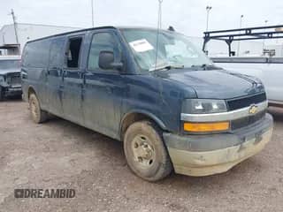 2020 Chevrolet Express Passenger LT с VIN 1GAZGPFG5L1168319, выставлен на аукционе IAAI как лот 41720096 с пробегом 77 030 миль миль и . История ставок и продаж доступна на DreamBid. Изображение 1.