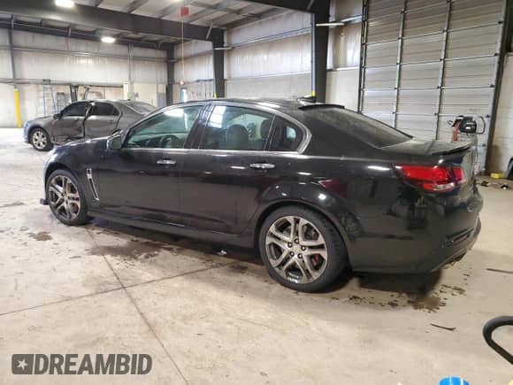 2017 Chevrolet SS с VIN 6G3F15RWXHL303960, выставлен на аукционе Copart как лот 73545304 с пробегом 4 745 миль миль и Списание • Salvage title. История ставок и продаж доступна на DreamBid. Изображение 2.