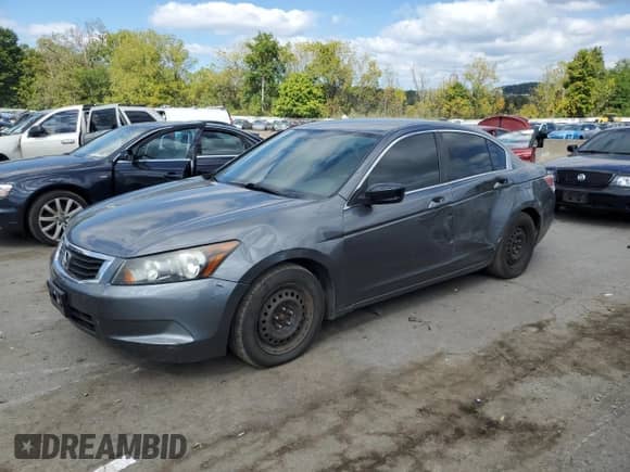 2010 Honda Accord LX z VIN 1HGCP2E39AA082010, wystawiony jako Copart lot #71179645 z przebiegiem 224 820 mil mil oraz Szkoda całkowita • Salvage title. Historia ofert i sprzedaży dostępna na DreamBid. Obrazek 1.