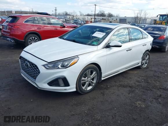 2018 Hyundai Sonata Limited с VIN 5NPE34AF6JH727977, выставлен на аукционе IAAI как лот 41509039 с пробегом 95 353 миль миль и . История ставок и продаж доступна на DreamBid. Изображение 17.