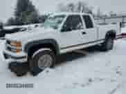 1998 Chevrolet Silverado 2500 с VIN 1GCGK29R7WE134344, выставлен на аукционе Copart как лот 43238025 с пробегом 141 347 миль миль и Списание • Salvage title. История ставок и продаж доступна на DreamBid. Изображение 1.