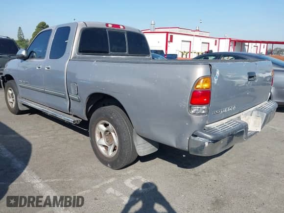 2001 Toyota Tundra SR5 с VIN 5TBRN34121S166363, выставлен на аукционе IAAI как лот 43528624 с пробегом 347 719 миль миль и . История ставок и продаж доступна на DreamBid. Изображение 3.
