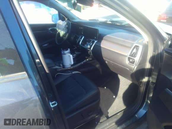 2021 Kia Sorento SX Prestige X-Line with VIN 5XYRKDLF1MG022615, listed as a IAAI auction lot 41270902 with 63,251 mi miles and . Bid and sale history available at DreamBid. Image 5.