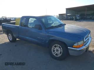 2001 Dodge Dakota with VIN 1B7GL22X11S337066, listed as a IAAI auction lot 41008648 with 270,749 mi miles and . Bid and sale history available at DreamBid. Image 1.