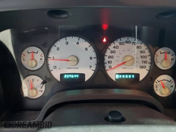 2004 Dodge 1500 SLT with VIN 1D7HA18D04S647799, listed as a Copart auction lot 71553185 with 209,644 mi miles and Clean title. Bid and sale history available at DreamBid. Image 9.