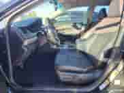 2017 Toyota Camry SE z VIN 4T1BF1FK4HU336322, wystawiony jako Copart lot #82513315 z przebiegiem 122 030 mil mil oraz Czysty tytuł • Clean title. Historia ofert i sprzedaży dostępna na DreamBid. Obrazek 7.