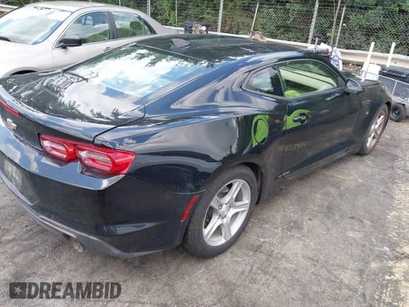 2022 Chevrolet Camaro 1LT with VIN 1G1FB1RX5N0117857, listed as a IAAI auction lot 42695761 with Not provided miles and . Bid and sale history available at DreamBid. Image 4.