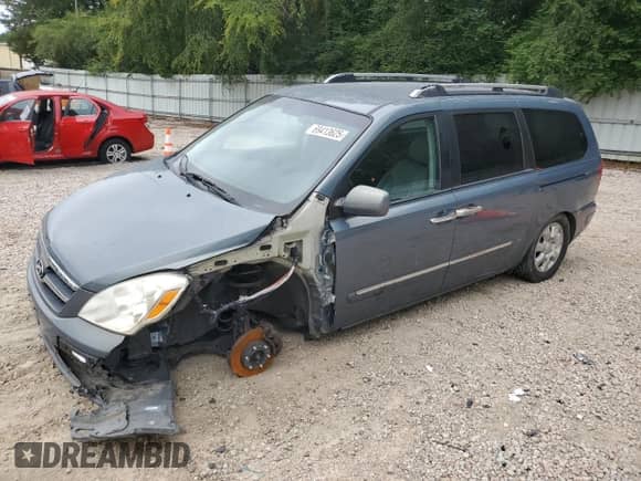 2007 Hyundai Entourage GLS with VIN KNDMC233376023404, listed as a Copart auction lot 69413625 with 135,989 mi miles and Salvage title. Bid and sale history available at DreamBid. Image 1.