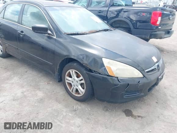 2007 Honda Accord EX-L with VIN 1HGCM56887A142484, listed as a IAAI auction lot 42756924 with 190,794 mi miles and . Bid and sale history available at DreamBid. Image 6.
