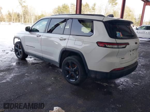2023 Jeep Grand Cherokee Laredo с VIN 1C4RJKAG8P8799436, выставлен на аукционе IAAI как лот 41466550 с пробегом 20 505 миль миль и . История ставок и продаж доступна на DreamBid. Изображение 3.