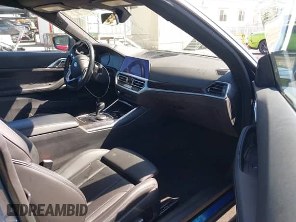 2022 BMW 4 Series 430i z VIN WBA23AT07NCK11605, wystawiony jako IAAI lot #41701746 z przebiegiem 22 919 mil mil oraz . Historia ofert i sprzedaży dostępna na DreamBid. Obrazek 5.