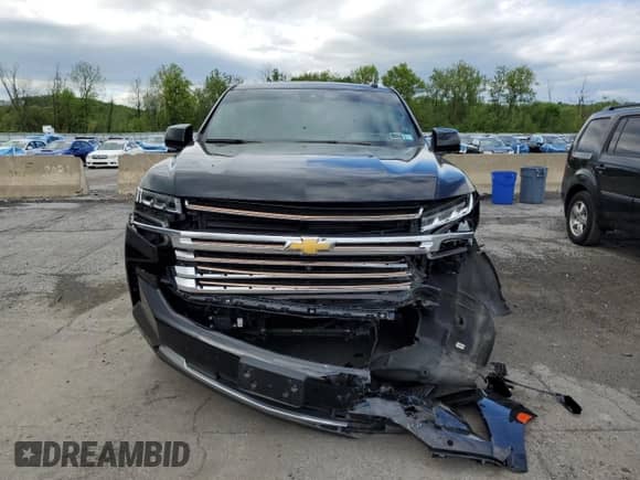 2023 Chevrolet Tahoe High Country с VIN 1GNSKTKL0PR322033, выставлен на аукционе Copart как лот 55501225 с пробегом Не указан миль и Списание • Salvage title. История ставок и продаж доступна на DreamBid. Изображение 5.