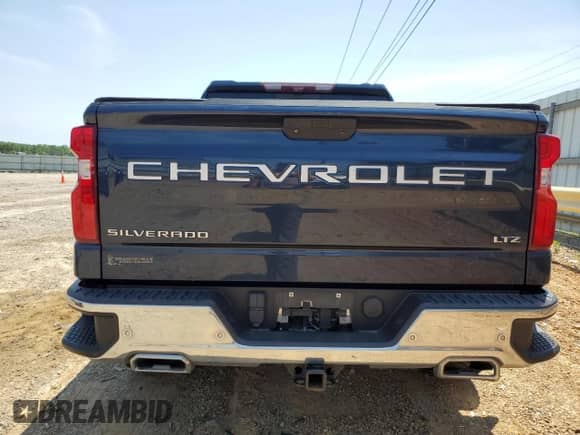 2020 Chevrolet Silverado 1500 LTZ с VIN 3GCUYGETXLG386691, выставлен на аукционе Copart как лот 57436225 с пробегом 107 183 миль миль и Списание • Salvage title. История ставок и продаж доступна на DreamBid. Изображение 6.