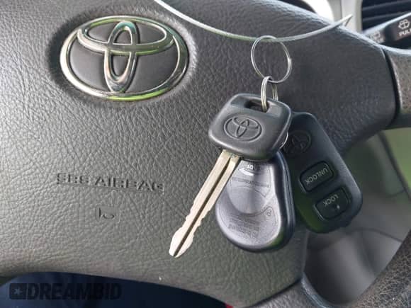 2004 Toyota Highlander Limited with VIN JTEDP21A940033502, listed as a IAAI auction lot 43339894 with 222,975 mi miles and . Bid and sale history available at DreamBid. Image 11.