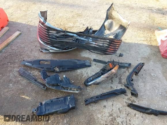 2019 Toyota Camry SE z VIN 4T1B11HK2KU693548, wystawiony jako IAAI lot #43352154 z przebiegiem 64 472 mil mil oraz . Historia ofert i sprzedaży dostępna na DreamBid. Obrazek 12.