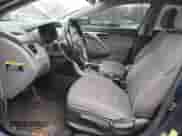 2013 Hyundai Elantra GLS z VIN KMHDH4AE3DU836245, wystawiony jako Copart lot #52041505 z przebiegiem 149 152 mil mil oraz Szkoda całkowita • Salvage title. Historia ofert i sprzedaży dostępna na DreamBid. Obrazek 7.