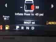 2018 Ram 1500 Rebel z VIN 1C6RR7YT2JS134820, wystawiony jako IAAI lot #40931182 z przebiegiem 56 427 mil mil oraz . Historia ofert i sprzedaży dostępna na DreamBid. Obrazek 16.