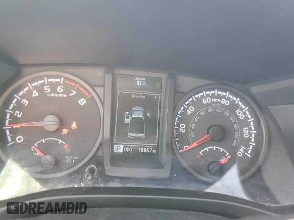 2023 Toyota Tacoma SR z VIN 3TYRZ5CN6PT024543, wystawiony jako Copart lot #81813015 z przebiegiem 18 867 mil mil oraz Szkoda całkowita • Salvage title. Historia ofert i sprzedaży dostępna na DreamBid. Obrazek 9.