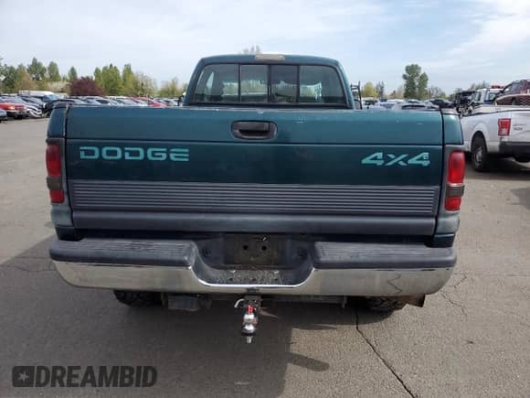 1995 Dodge 2500 with VIN 3B7KF23C2SM183989, listed as a Copart auction lot 49992354 with 351,195 mi miles and Salvage title. Bid and sale history available at DreamBid. Image 6.