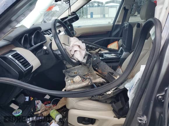 2017 Land Rover Discovery HSE with VIN SALRRBBVXHA025889, listed as a Copart auction lot 69049005 with Not provided miles and Salvage title. Bid and sale history available at DreamBid. Image 7.